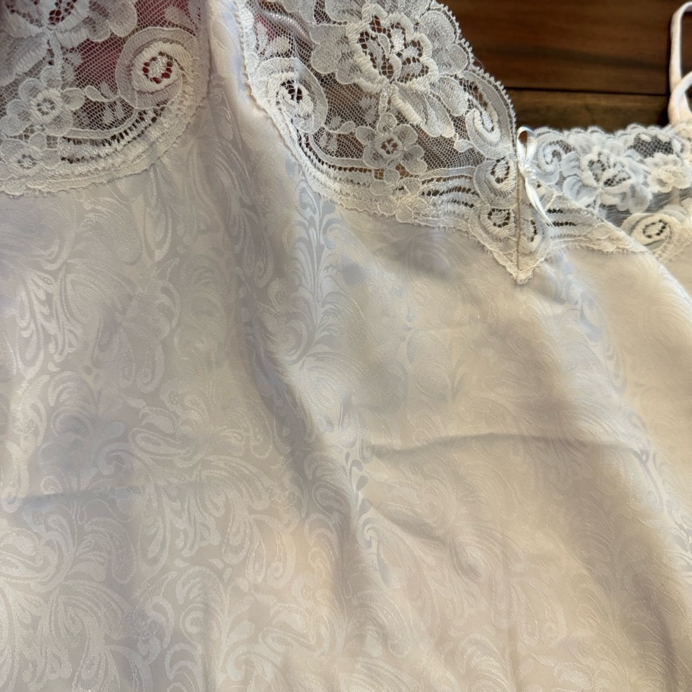Vintage Wacoal Satin Camisole Lace Trim White size Large - Picture 2 of 6